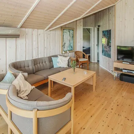 3 Bedroom Lovely In Samso